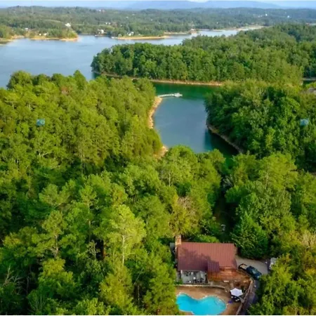 Haleywood, Private 125 Acres On Lake Douglas With 2 Cabins, Seasonal Pool, Boat Dock, Free Ticket!